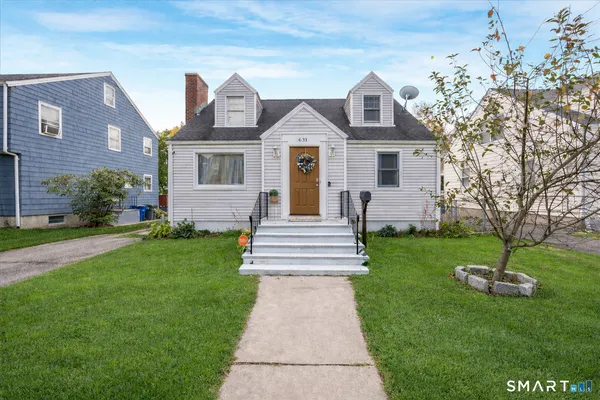 $449,999 | 631 Fairview Avenue, Bridgeport, CT 06606