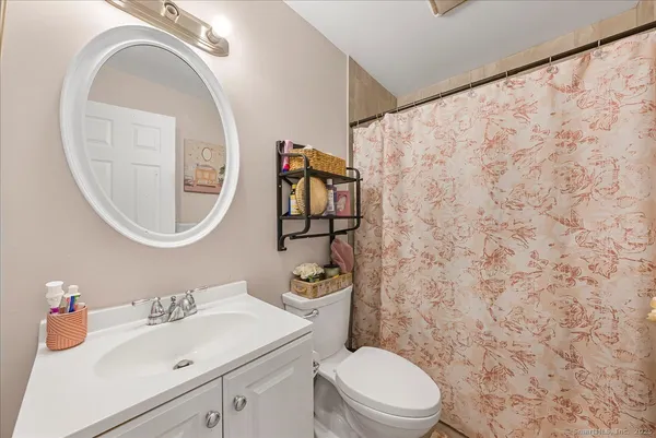 $449,999 | 631 Fairview Avenue, Bridgeport, CT 06606