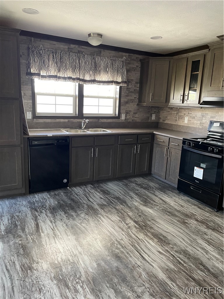 51 Ritchie Avenue Tonawanda, NY 14150 - Photo 7 of 15 Kitchen