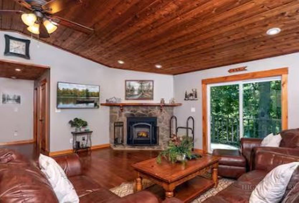 623 Wintergreen Drive Boone, NC 28607 - Photo 6 of 31