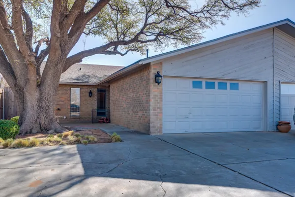 $300,000 | 7811 Memphis Avenue, Lubbock, TX 79423