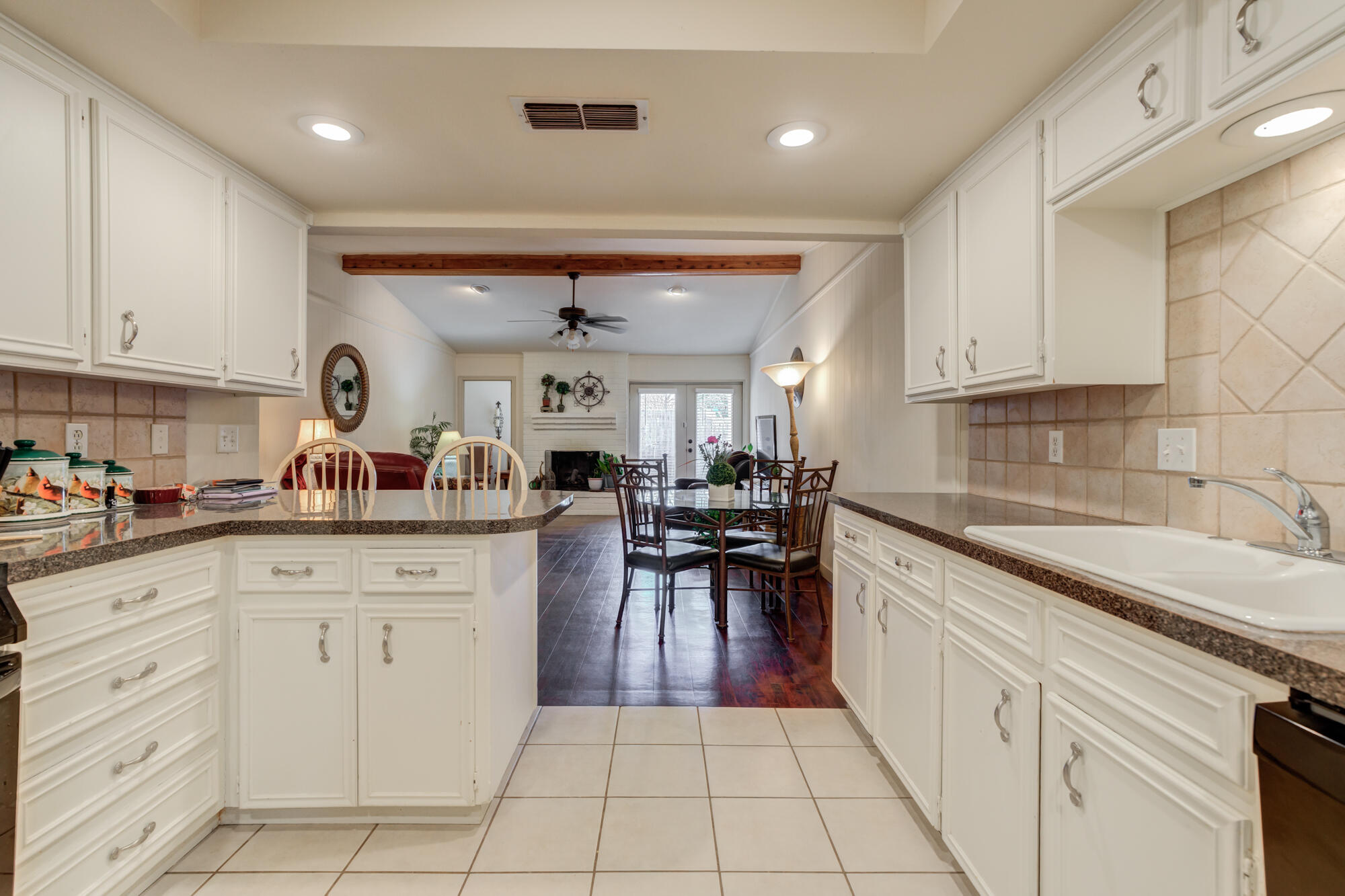 7811 Memphis Avenue Lubbock, TX 79423 - Photo 15 of 60 DSC05621_2_3_4_5