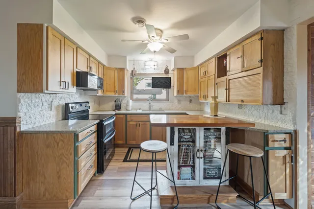 $550,000 | 8508 Fox River Road, Waterford, WI 53185