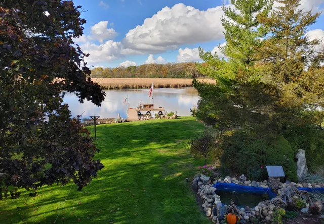$550,000 | 8508 Fox River Road, Waterford, WI 53185