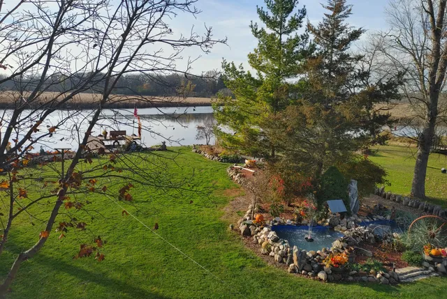 $550,000 | 8508 Fox River Road, Waterford, WI 53185