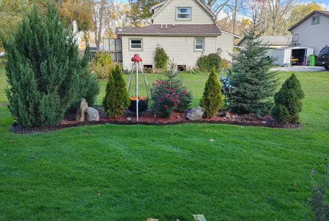 $550,000 | 8508 Fox River Road, Waterford, WI 53185