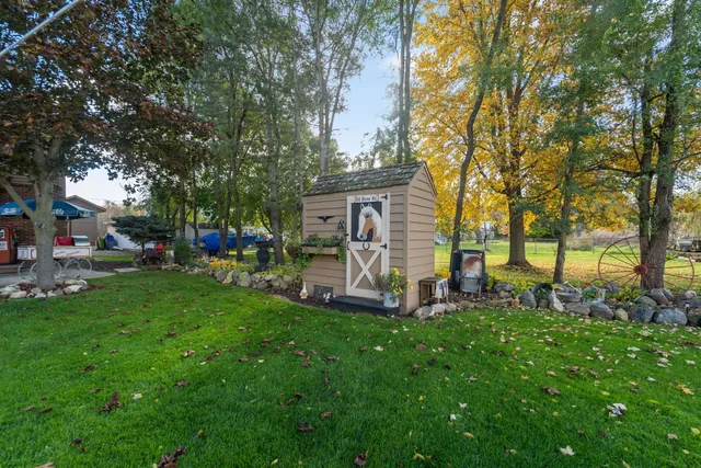 $550,000 | 8508 Fox River Road, Waterford, WI 53185