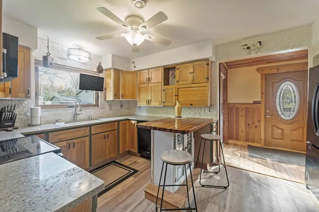 $550,000 | 8508 Fox River Road, Waterford, WI 53185