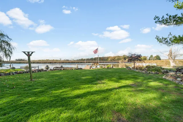 $550,000 | 8508 Fox River Road, Waterford, WI 53185