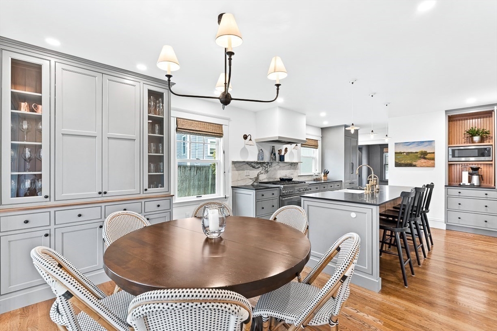 72 Stratford Road Melrose, MA 02176 - Photo 12 of 42