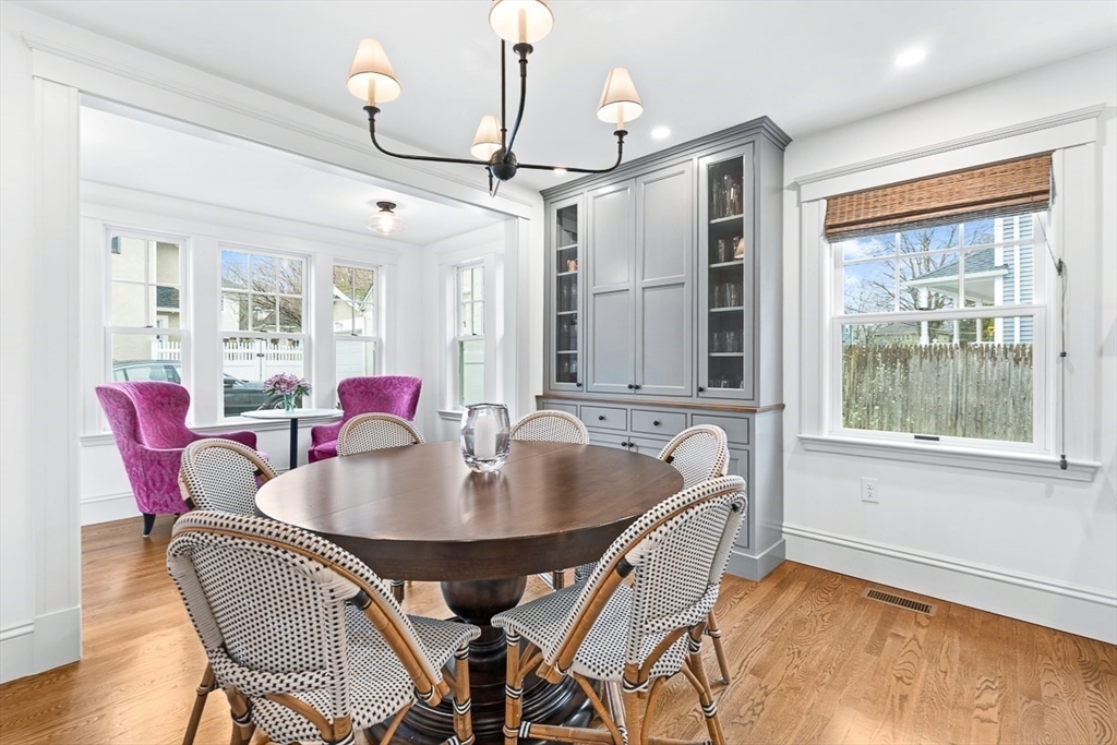 72 Stratford Road Melrose, MA 02176 - Photo 13 of 42