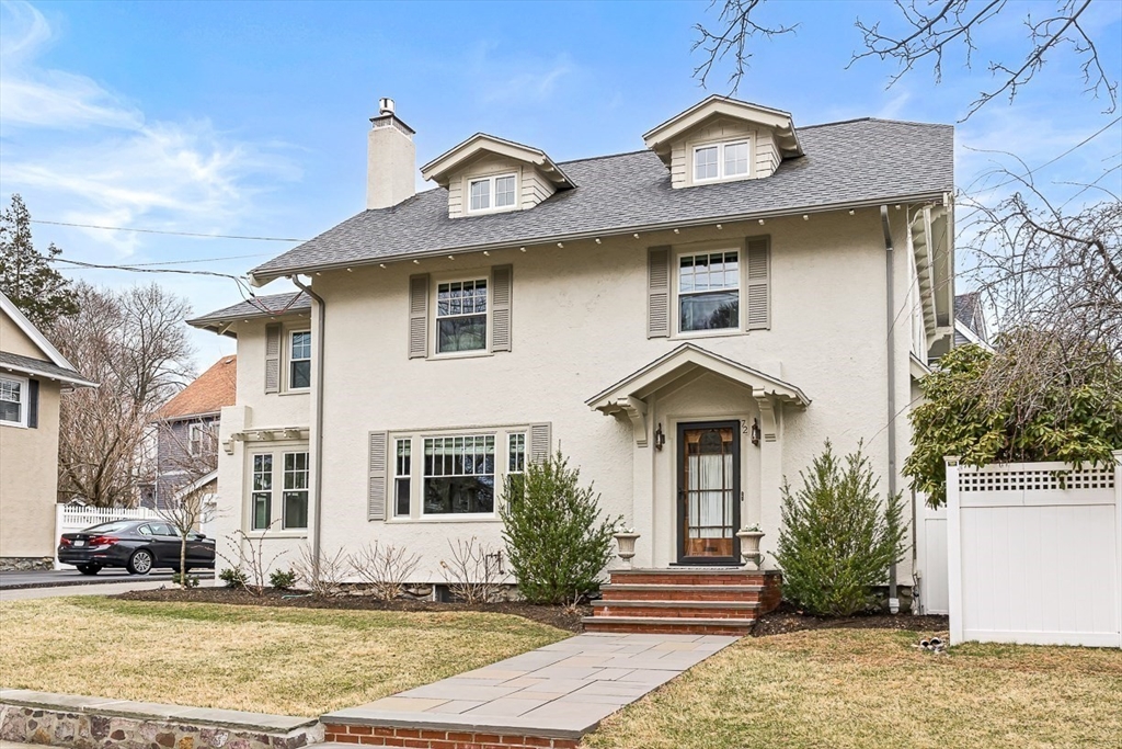 72 Stratford Road Melrose, MA 02176 - Photo 3 of 42