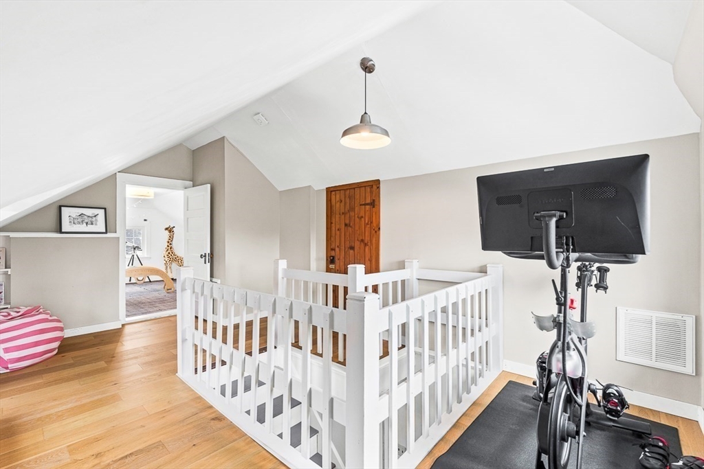 72 Stratford Road Melrose, MA 02176 - Photo 32 of 42