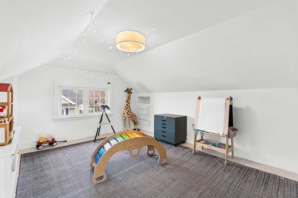 72 Stratford Road Melrose, MA 02176 - Photo 33 of 42