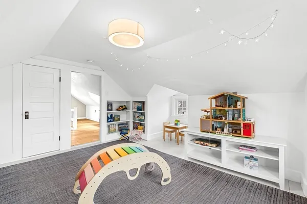 $1,679,000 | 72 Stratford Road, Melrose, MA 02176