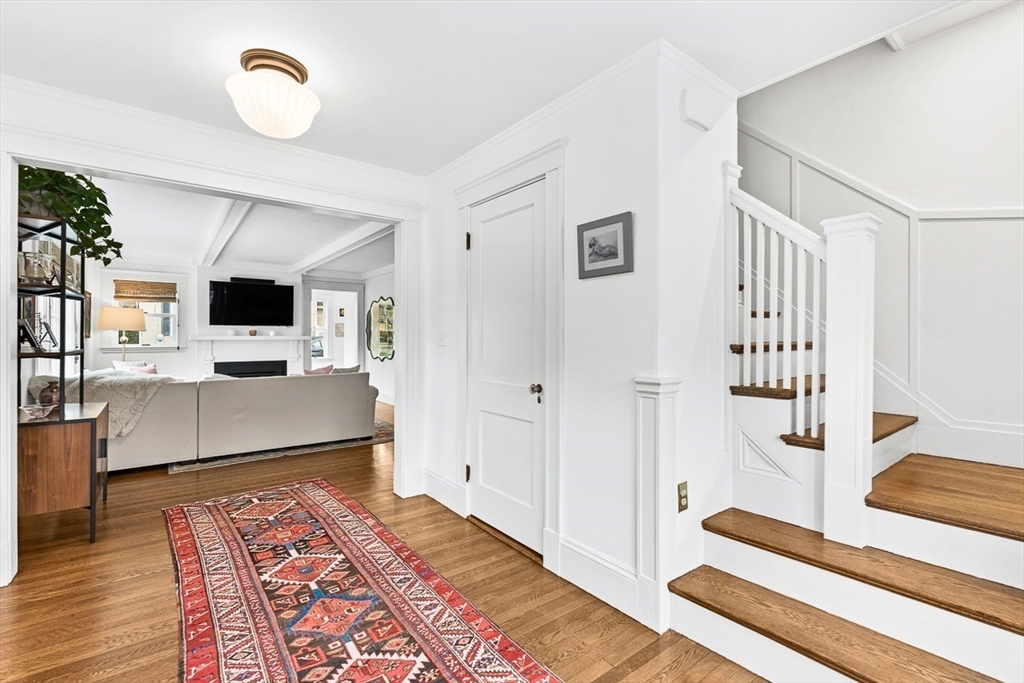 72 Stratford Road Melrose, MA 02176 - Photo 4 of 42