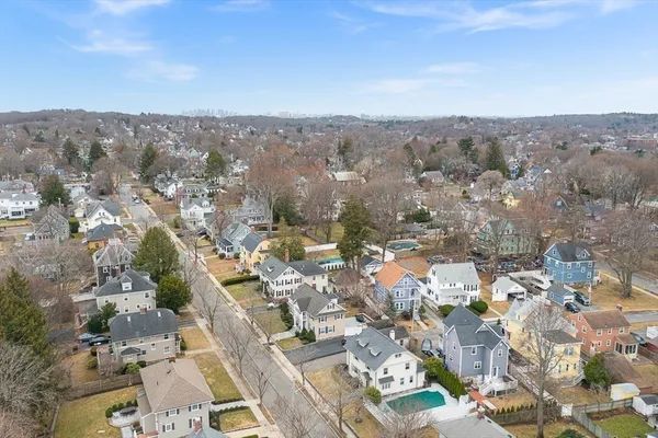 $1,679,000 | 72 Stratford Road, Melrose, MA 02176