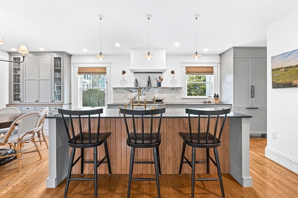 72 Stratford Road Melrose, MA 02176 - Photo 8 of 42