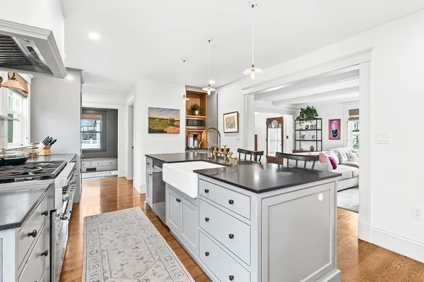 $1,679,000 | 72 Stratford Road, Melrose, MA 02176