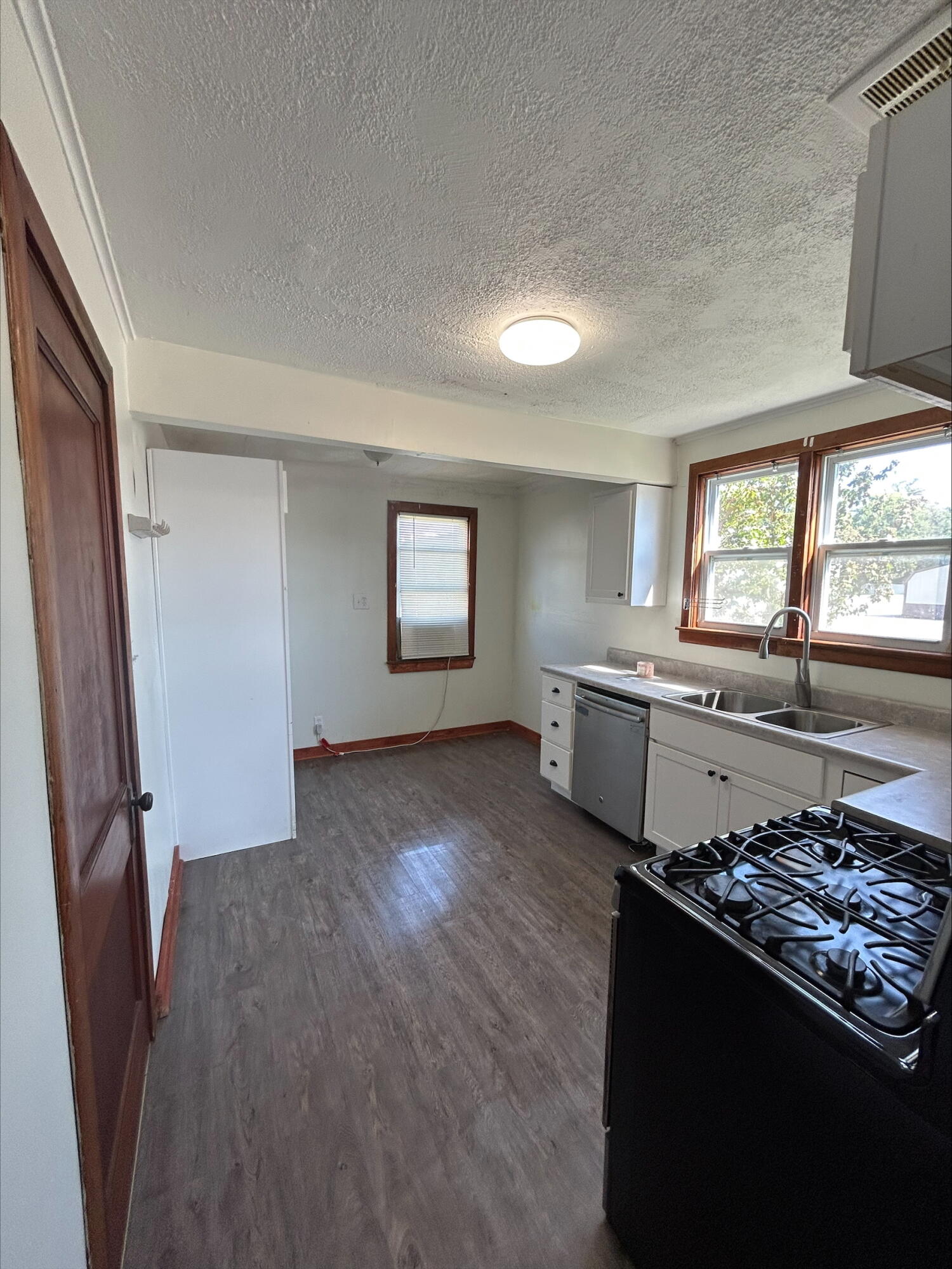 220 East Maple Street Rensselaer, IN 47978 - Photo 20 of 33 1500x2000