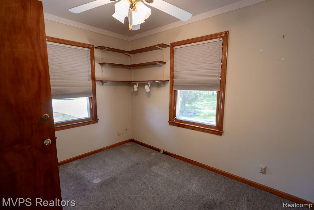 33033 Edgegrove Road Fraser, MI 48026 - Photo 13 of 20 362A6445.jpg
