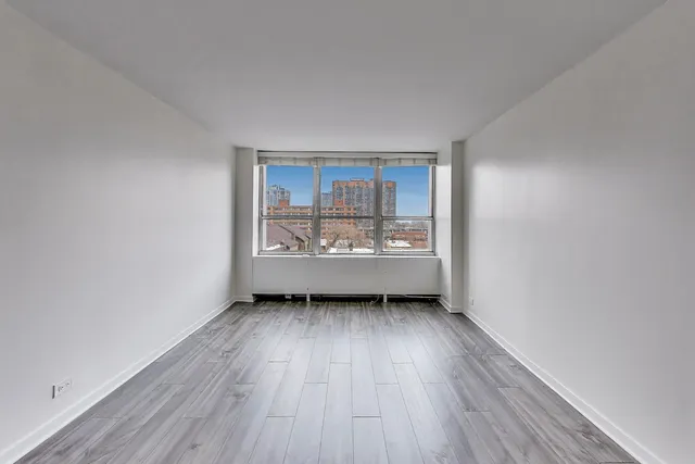 $2,500 | 655 West Irving Park Road, Unit 606, Chicago, IL 60613