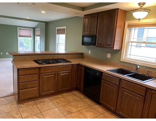 384 Bridle Path Worcester, MA 01604 - Photo 3 of 20 Gallery Image 3