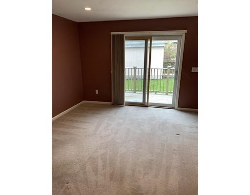 384 Bridle Path Worcester, MA 01604 - Photo 7 of 20 Gallery Image 7