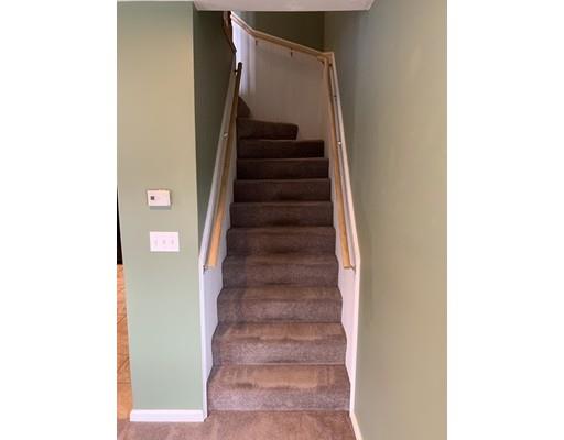 384 Bridle Path Worcester, MA 01604 - Photo 10 of 20 Gallery Image 10