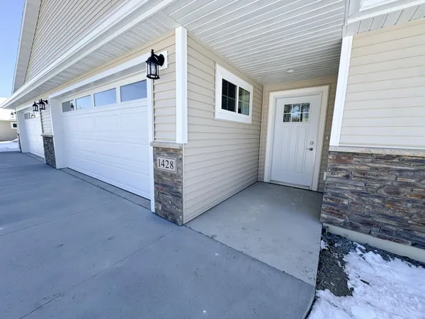 $364,900 | 1428 Campus Drive, Fergus Falls, MN 56537