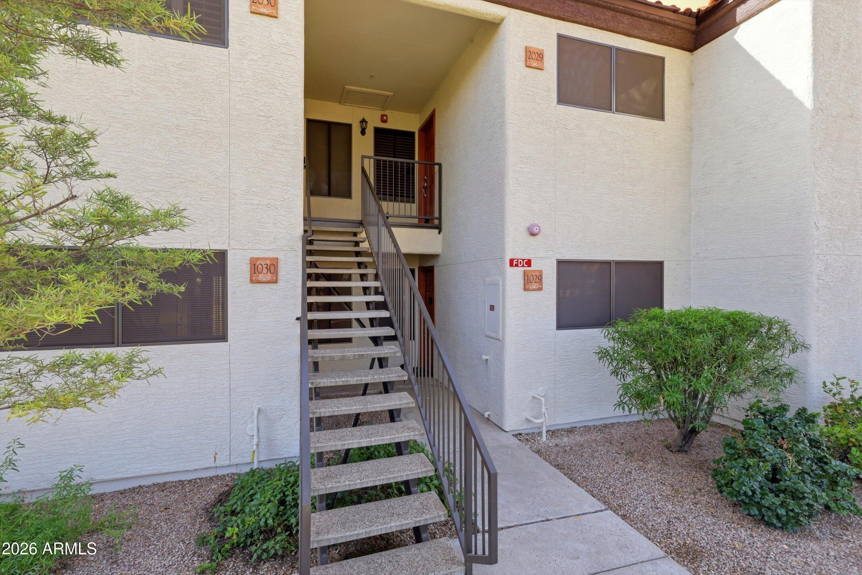 9990 North Scottsdale Road, Unit 2029 Paradise Valley, AZ 85253 - Photo 3 of 27 Building Entrance
