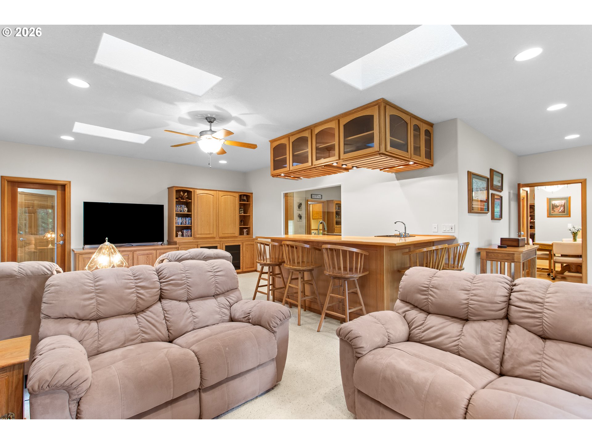 9920 Southeast Bull Run Road Corbett, OR 97019 - Photo 31 of 48 Family Room