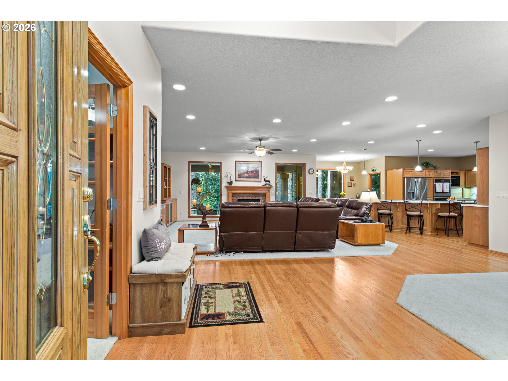 9920 Southeast Bull Run Road Corbett, OR 97019 - Photo 6 of 48 Entrance/Foyer