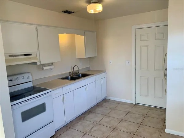 $1,225 | 3738 67th Avenue North, Unit A, Pinellas Park, FL 33781