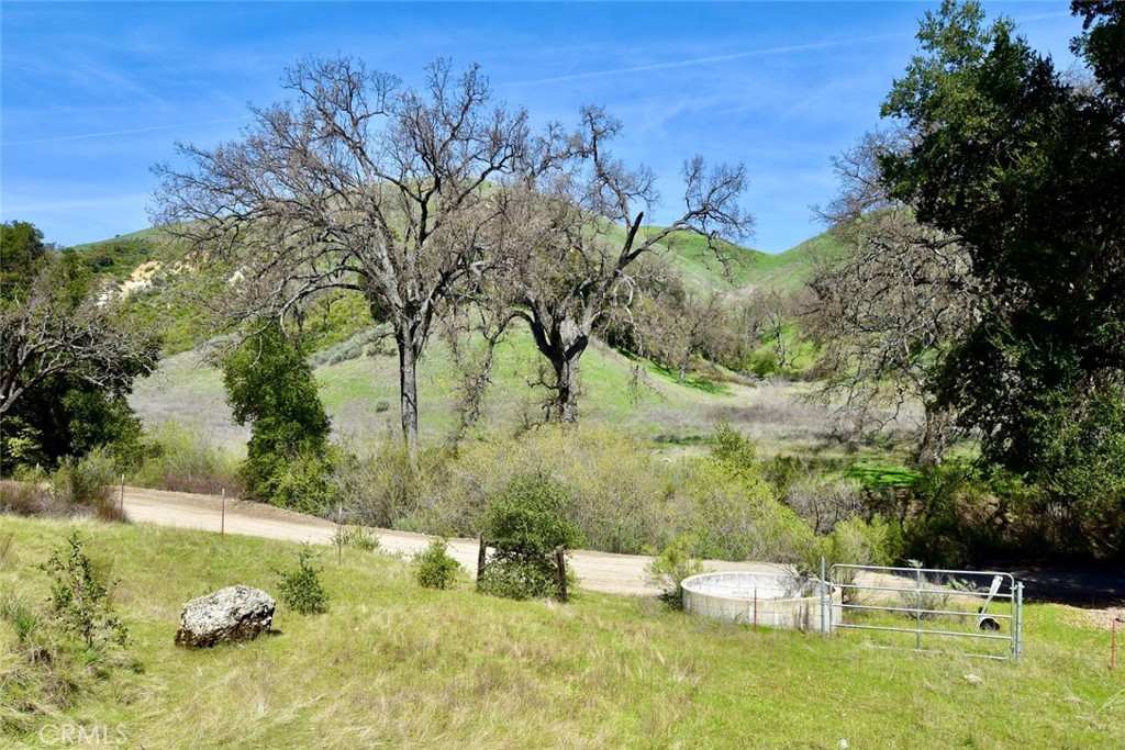 74921 Copperhead Road Bradley, CA 93426 - Photo 11 of 20 a view of a lake with houses