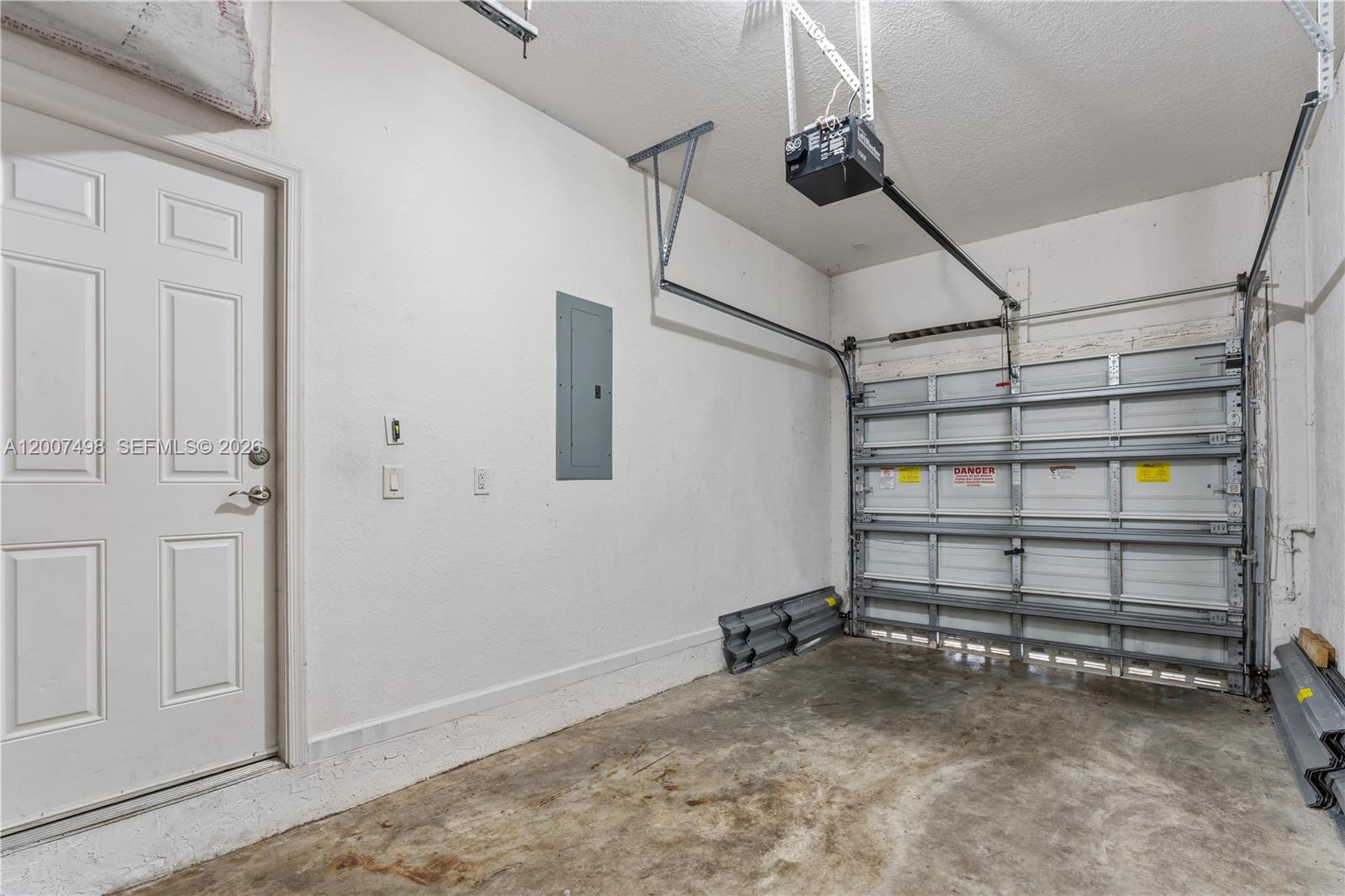 3166 Northeast 11th Street Homestead, FL 33033 - Photo 14 of 42