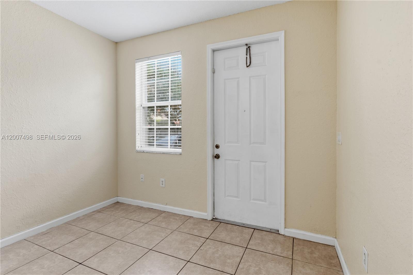 3166 Northeast 11th Street Homestead, FL 33033 - Photo 4 of 42