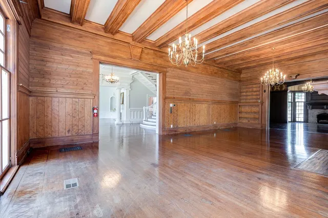 $1,095,000 | 412 Storm Avenue, Brookhaven, MS 39601