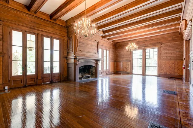 $1,095,000 | 412 Storm Avenue, Brookhaven, MS 39601