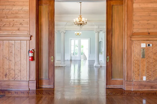 $1,095,000 | 412 Storm Avenue, Brookhaven, MS 39601