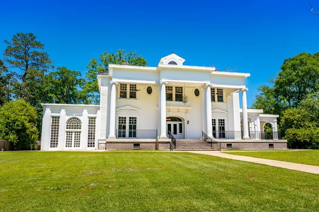 $1,095,000 | 412 Storm Avenue, Brookhaven, MS 39601