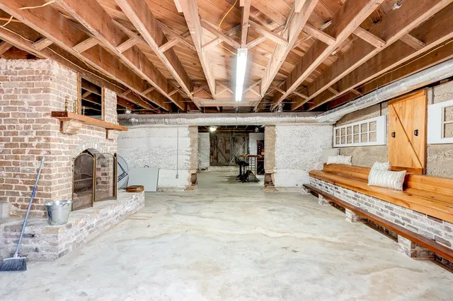 $1,095,000 | 412 Storm Avenue, Brookhaven, MS 39601