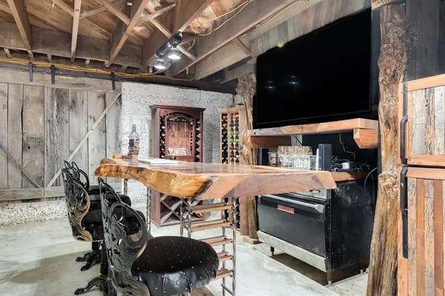 $1,095,000 | 412 Storm Avenue, Brookhaven, MS 39601