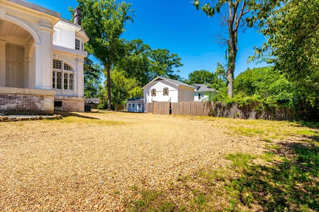 $1,095,000 | 412 Storm Avenue, Brookhaven, MS 39601