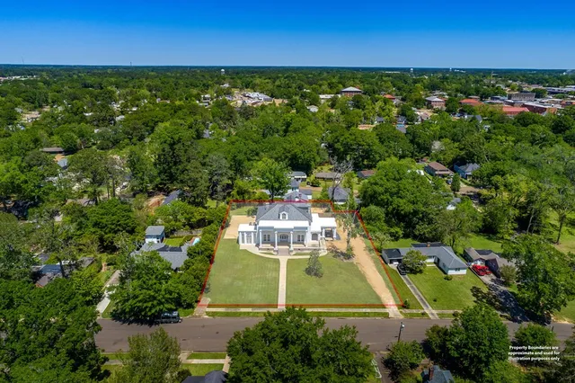 $1,095,000 | 412 Storm Avenue, Brookhaven, MS 39601