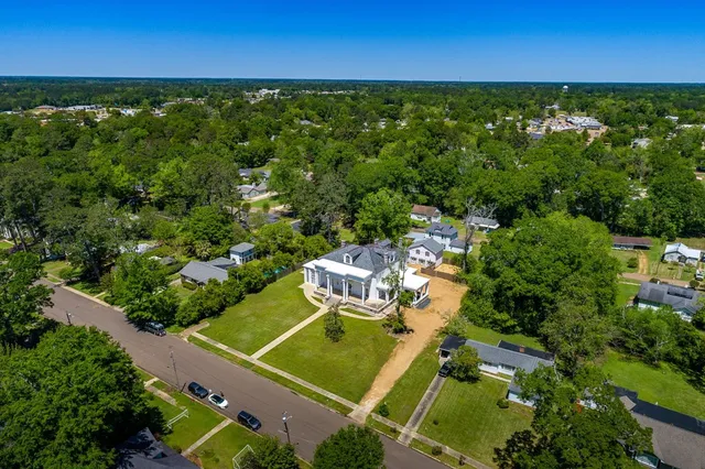 $1,095,000 | 412 Storm Avenue, Brookhaven, MS 39601