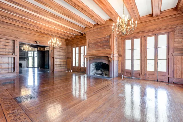 $1,095,000 | 412 Storm Avenue, Brookhaven, MS 39601