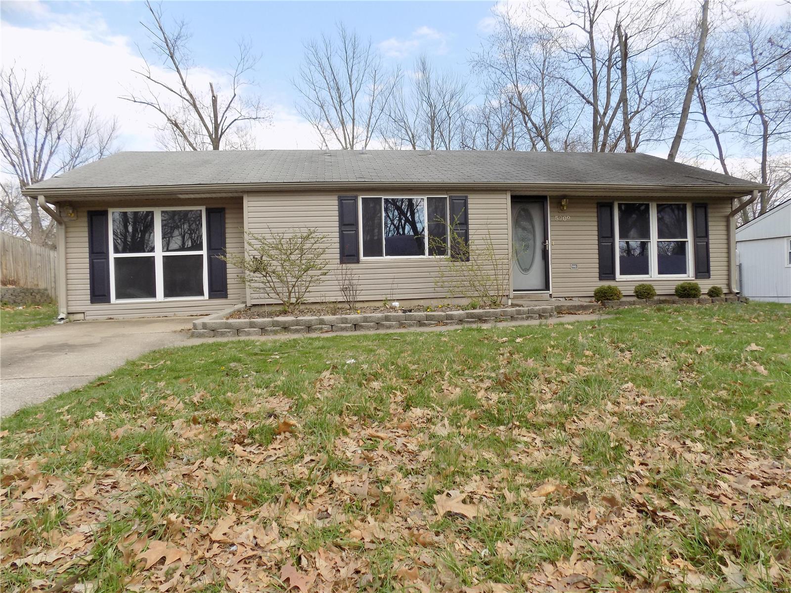 5209 Pine Ridge Drive Godfrey, IL 62035 - Photo 1 of 15 Gallery Image 1
