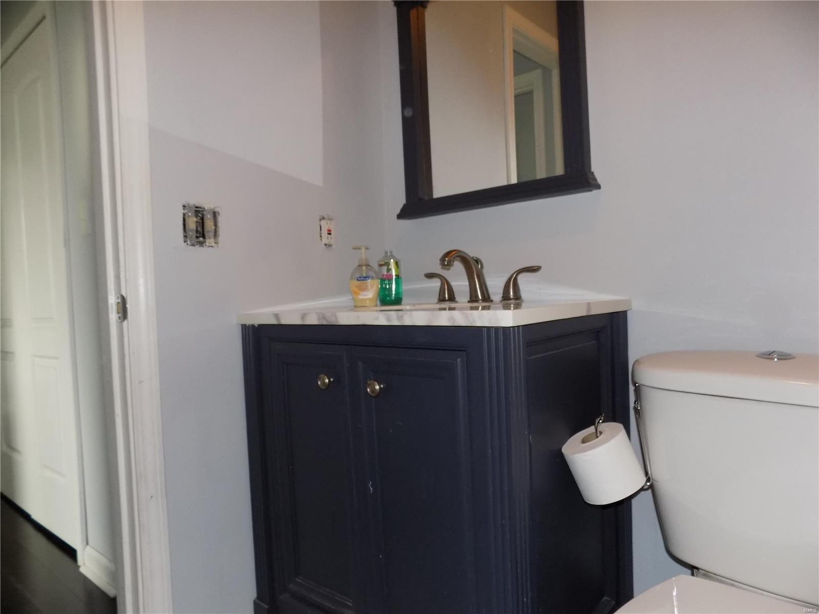 5209 Pine Ridge Drive Godfrey, IL 62035 - Photo 12 of 15 Gallery Image 12