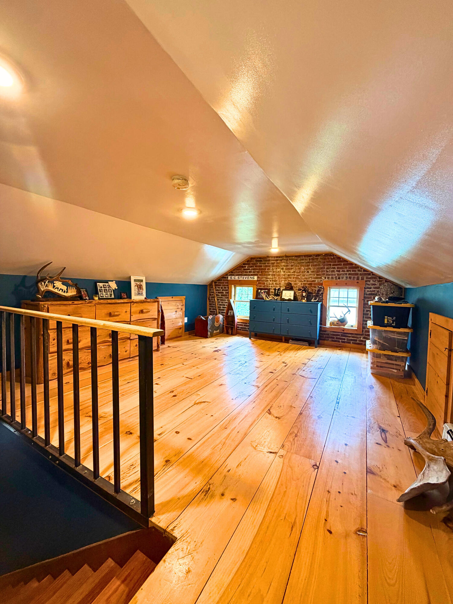 715 River Road Orrington, ME 04474 - Photo 22 of 29 Third floor Bedroom